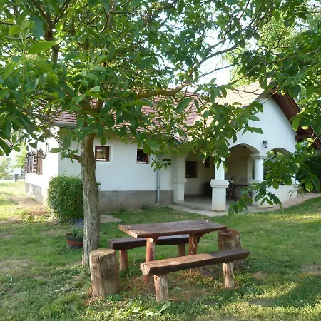 Maison d'hôtes István Pince Zamárdi