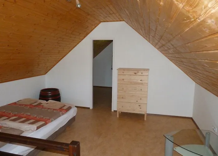 Gasthuis Istvan Pince Vendeghaz Zamárdi